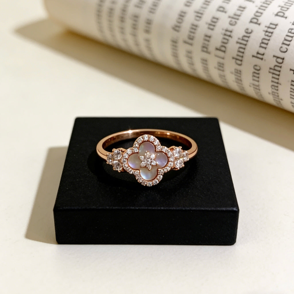 Lucky Clover Pink Mother-of-Pearl & Zircon Rose Gold Ring
