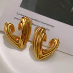 Vintage Luxury Gold-Plated Hollow-Heart Earrings