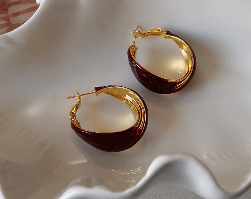 Vintage Luxury Gold-Plated Enamel Wine-Red Twisted C-Shaped Earrings