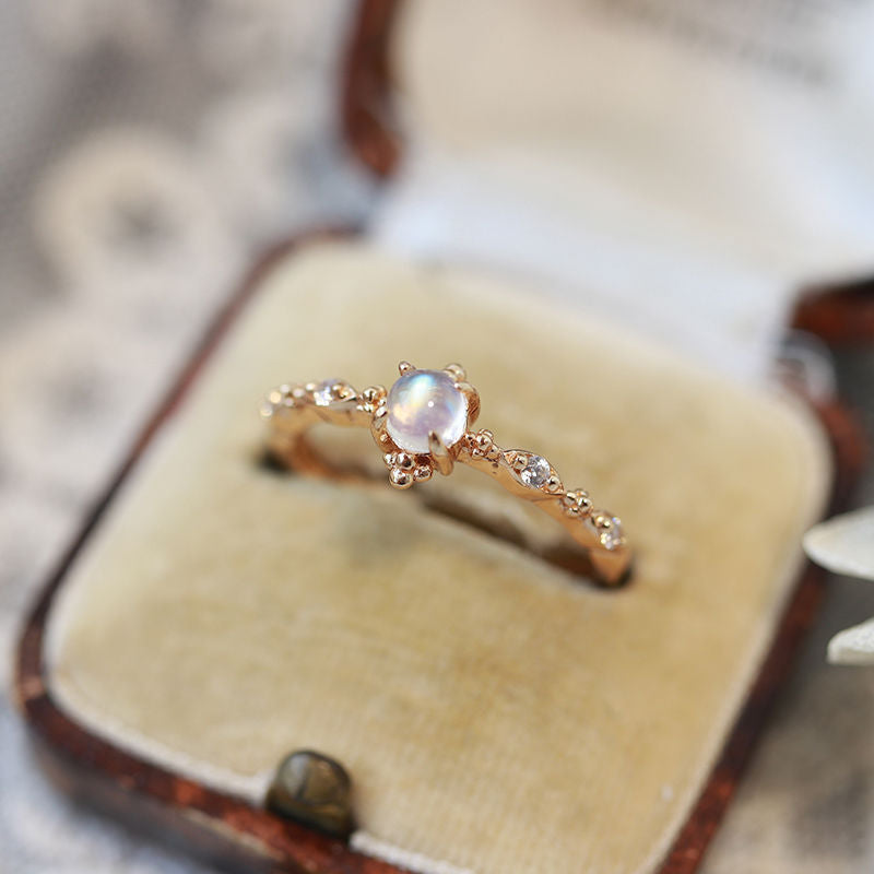 Vintage Luxury Gold Plated Slender-Band Multi-Zircon Moonstone Ring