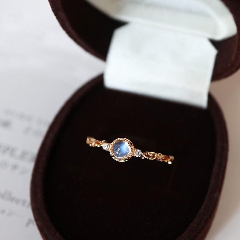 Vintage Luxury Gold-Plated Hollow-Carved Zircon Blue Moonstone Ring