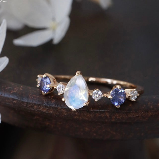 Gold-Plated Slim-Band Tanzanite Multi-Zircon Drop-Shaped Natural Moonstone Ring