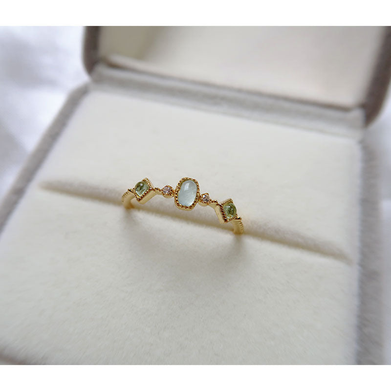 Light Luxury Gold-Plated Oval Multi-Stone Faux Aquamarine Ring