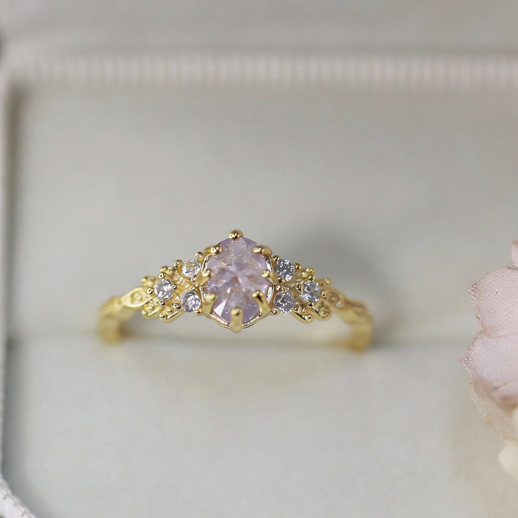 Light Luxury Vintage 14K Gold-Plated Claw-Set Multi-Clear Zircon Light Purple Zircon Ring