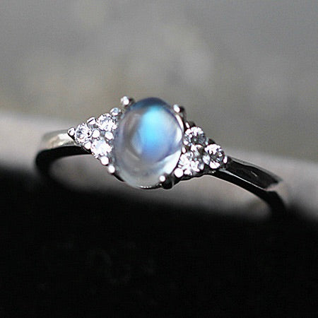 Silver-Plated Slim-Band Multi-Zircon Oval Natural Moonstone Ring