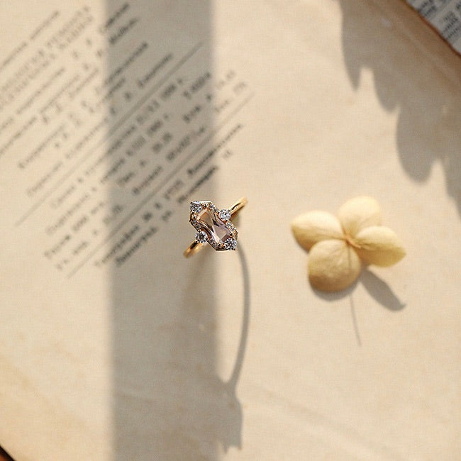 Luxury Retro Gold-Plated Geometric Natural Ametrine & White Topaz Zircon Ring