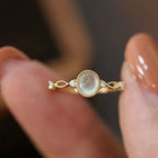 Luxury Vintage Gold-Plated Twisted-Hollow Multi-Zircon Simulated Ice Chalcedony Ring