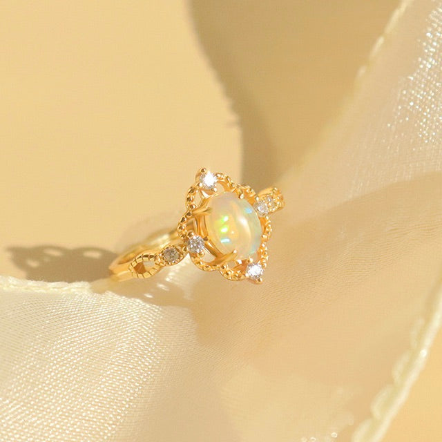 Vintage Gold-Plated Four-Petal Flower Natural Opal Ring