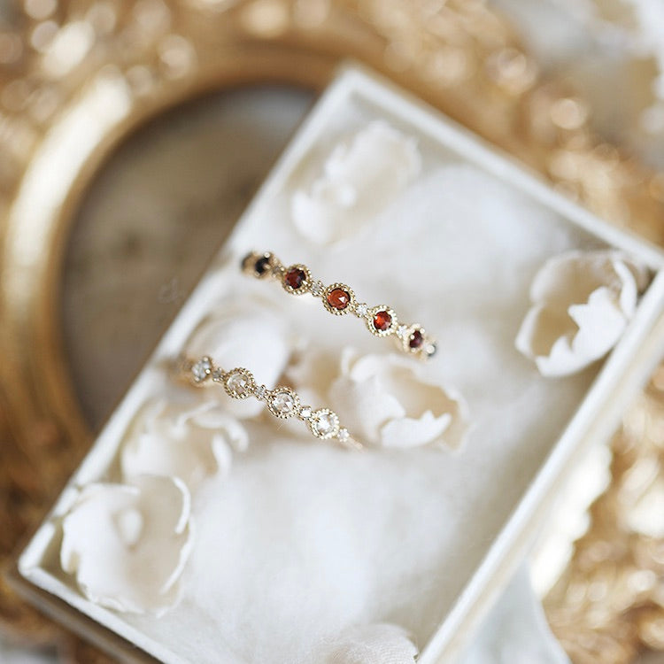 Vintage Luxury Gold-Plated Beaded-Edge Multi-Zircon Gemstone Ring