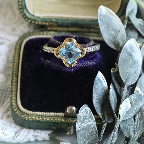 Luxury Gold-Plated Clover-Shaped Multi-Zircon Light Blue Topaz Ring