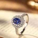Silver-Plated Flower-Shaped High-Carbon Diamond Zircon Ring
